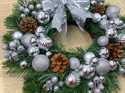 Vòng nguyệt quế Noel nhiều châu ĐK 40 - 55cm [Cổ điển - 3 màu] VNGQ-X-46